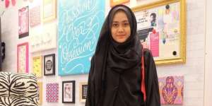 Fina Yasifa: Jangan Takut Padukan Merah dan Hitam