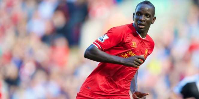 Punggawa Liverpool Hajikan Ayah dengan Gaji Pertama