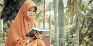 Mendengar Alquran Menenangkan Jiwa? Ini Penjelasannya