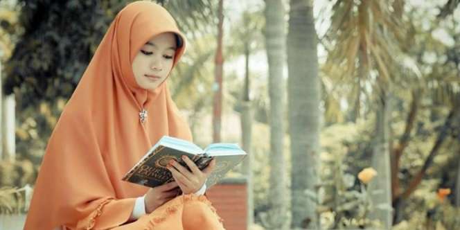Mendengar Alquran Menenangkan Jiwa? Ini Penjelasannya