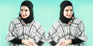 Zaskia Sungkar: Motif Square, Dukung Penampilan Makin Menawan