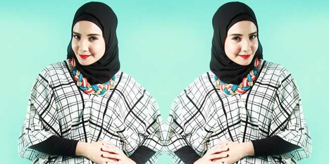 Zaskia Sungkar: Motif Square, Dukung Penampilan Makin Menawan
