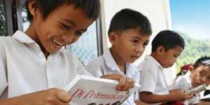 Anak Indonesia Lebih Suka Gadget daripada Baca