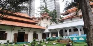 Masjid Hidayatullah, Perpaduan Unik Empat Budaya