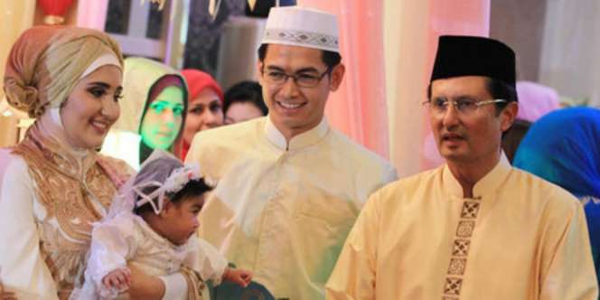 Perjuangan Tommy Kurniawan Gendong Anak Keliling Kabah