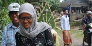 Mimpi Dirut Muda Hijaber Ini 'Ubah' Candi