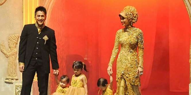 Sibuknya Irfan Hakim Berburu Busana Muslim