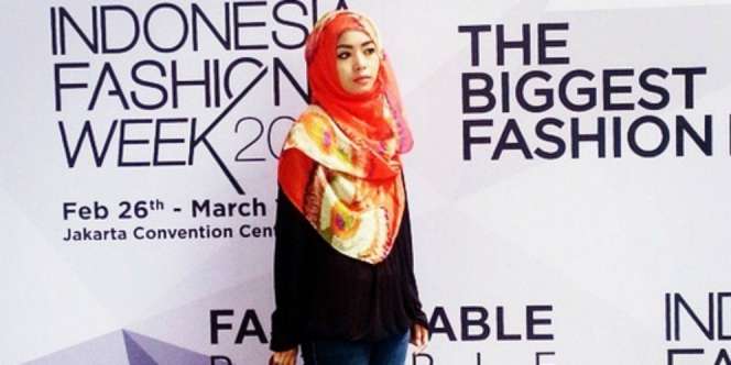 Azizah Mouri, Ketagihan `OOTD` di Instagram