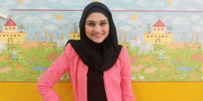 Dua Artis Cantik Ini Sesalkan Nikah Siri 'Online'