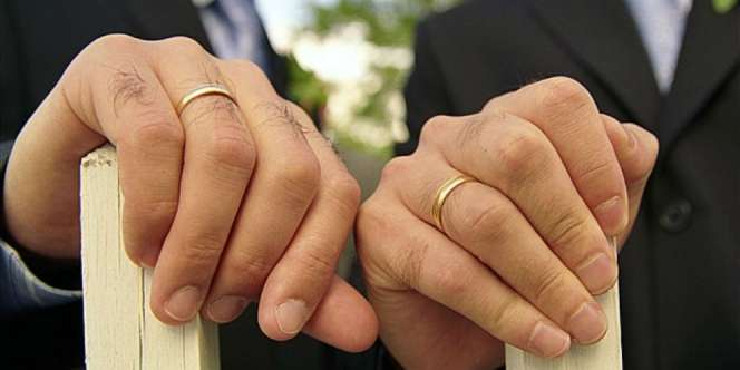 MUI Siapkan Fatwa Hukuman Mati buat Homoseksual