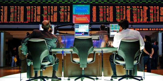 Investor Kembali Melantai, Indeks Syariah Dibuka Menguat