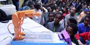 Belajar Salat dari Robot `Bilal`