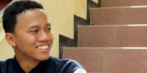 Mahasiswa Penjual Donat Keliling Itu Jadi Lulusan Terbaik