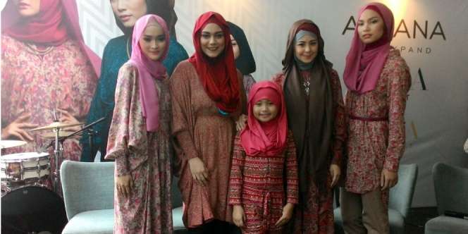 Tampil Cantik dengan Koleksi Terbaru Azzana