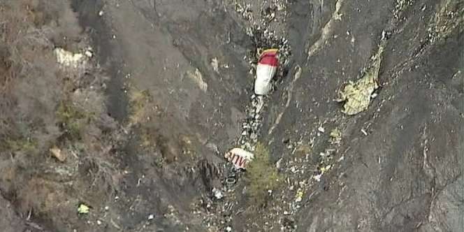 Heroik, Pilot Germanwings Buka Pintu Kokpit Pakai Linggis
