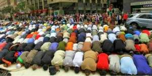 Populasi Muslim Dunia Meningkat