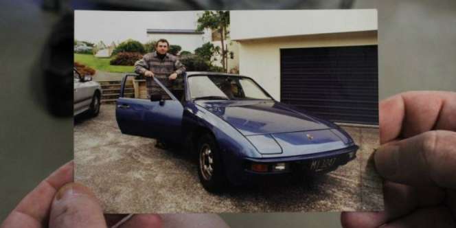 Pemilik Porsche Itu Kini Jadi Gelandangan