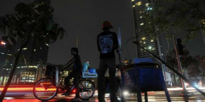 Mal Dipaksa Tutup Lebih Cepat, Demi Listrik