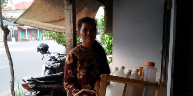 Sarjana Fisika Ini Pilih Jadi Penjual Jamu di Yogya