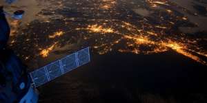 Live : Stasiun Internasional di Luar Angkasa