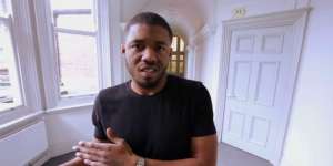 Kagumi Saudara Teman, Raper Inggris Peluk Islam