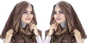 Makin Bersahaja dengan Pashmina Motif Cantik