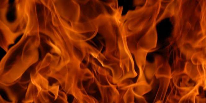 Suami Bakar Istri karena Keluar Rumah Tanpa Minta Izin
