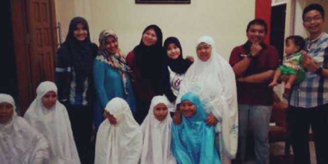 Hajah Ida, Sang 'Bidadari' bagi Puluhan Anak Yatim