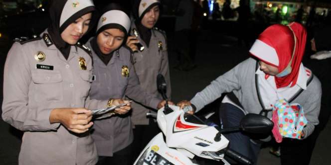 Bisakah Polisi Tilang Kendaraan yang STNK Mati?