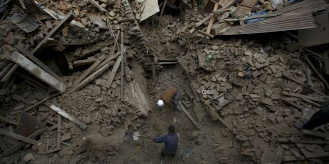 Sejuta Anak-anak Korban Gempa Nepal Terancam