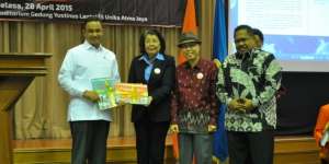 Cerita Rakyat Sorong Selatan Dalam Bentuk Cergam