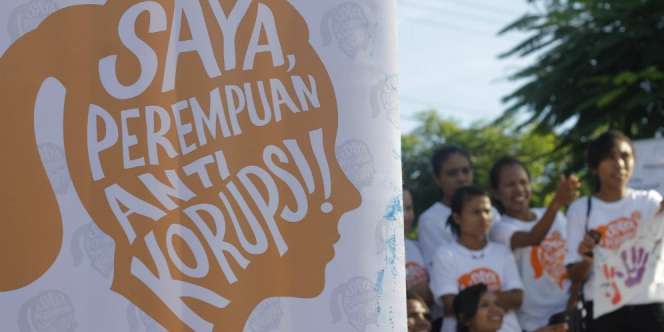 Korupsi Sang Jenderal, Simpan Uang 1 Ton di Rumah