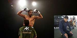 Mayweather-Pacquiao `Berebut` Duel Lawan Petinju Muslim