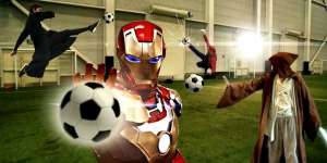 Video Aksi Avengers dan Superhero Bermain Sepakbola