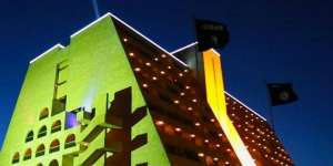 ISIS Bangun Hotel Bintang Lima 