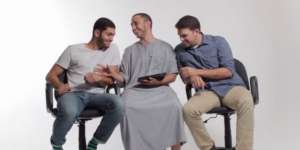 Cara Kocak Pemuda AS Lawan Islamphobia