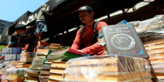 Pasar Johar Semarang Ludes Terbakar, Ribuan Alquran Utuh