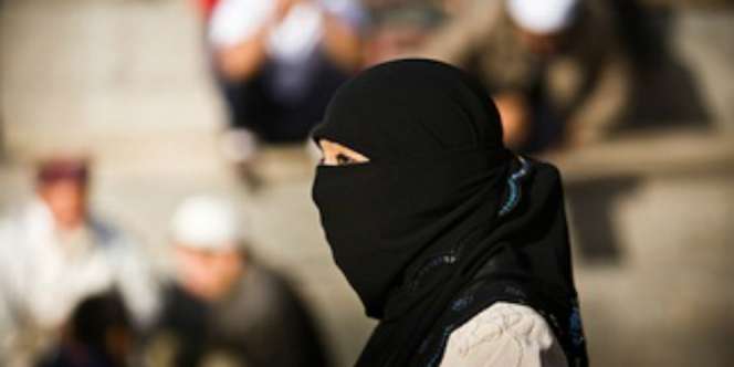 Universitas di Tiongkok Larang Mahasiswi Muslimah Berhijab