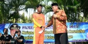 Kisah Haru Sony, Putra Pemulung Masuk Fakultas Kedokteran