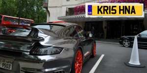Tak Punya Mobil, Wanita Beli Pelat Nomor Langka Rp 4 M