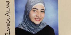Cara Lucu ABG Muslimah AS Kenalkan Hijab