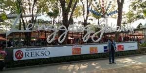 Lenggang Jakarta, Tongkrongan PKL Rasa Bintang Lima