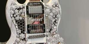 Gitar Termahal dan Termewah Ada di Dubai