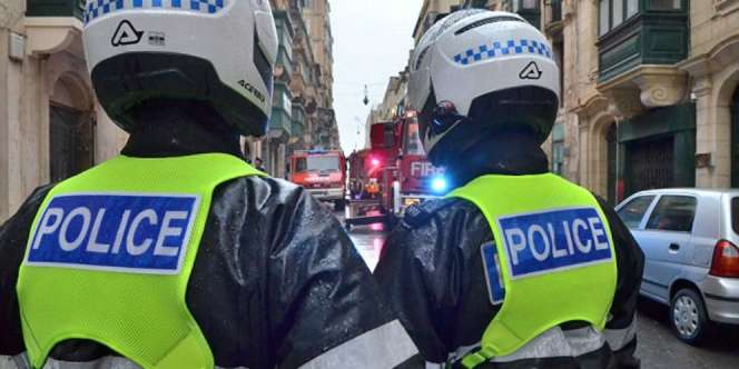 Kehabisan Uang, Turis Tampar Polisi Agar Bisa Pulang