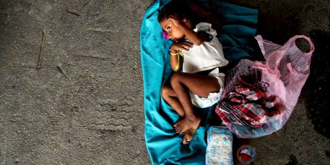 Bocah Rohingya Sebatang Kara di Lautan