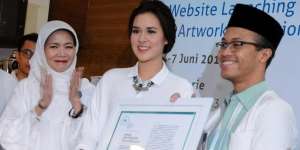 Saat Raisa Baca Ayat Kursi, Tulus Lantunkan Al-Fiil