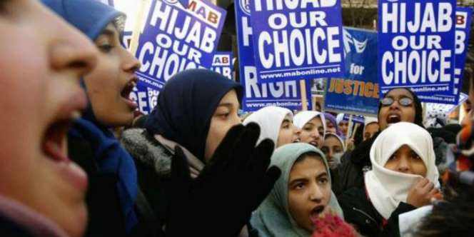 Wanita Berhijab Ini Diserang Geng Wanita di London
