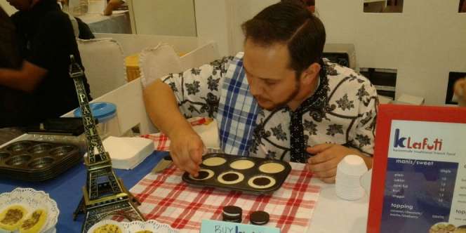 Ada Bule Perancis Jualan Kue di Hijabist ID Pop Market