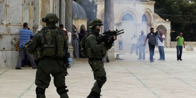 Warga Yahudi dan Tentara Israel Serbu Masjid Al Aqsa