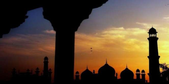 'Fadhilah' di Malam Bulan Penuh Berkah